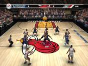 NBA Live 2007赛场操控与模式革新